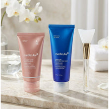 Load image into Gallery viewer, Medicube Face Mask Duo Set – Collagen & Clay Complexes, Hydrating and Smoothing Care, 2 Masks +JELLY BRUSH