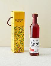 Load image into Gallery viewer, Omija Schisandra Liquid Extract (300ml)
